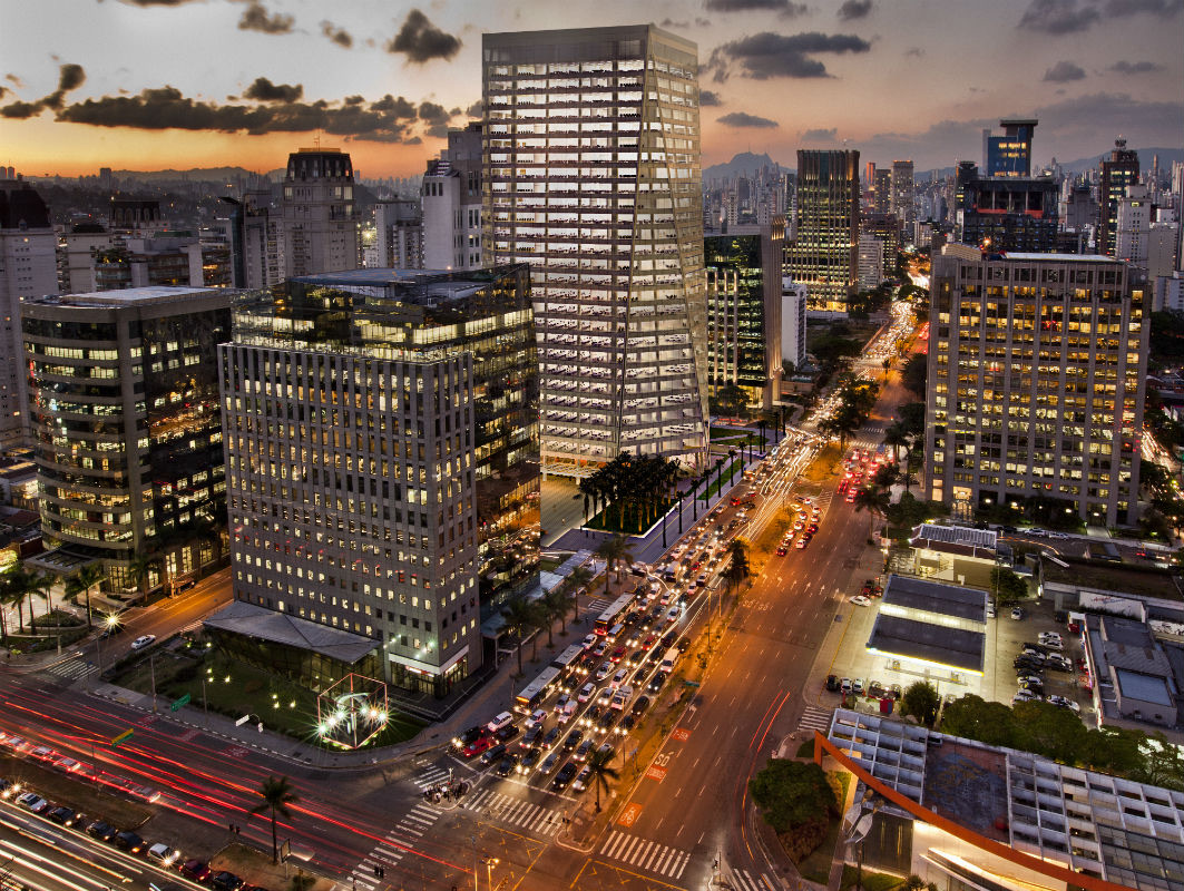A 5 minutos da Avenida Brigadeiro Faria Lima